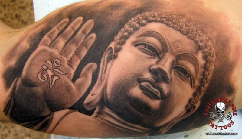 xavi garcia boix tattoo retrato realismo portrait realism tatuaje valencia diversos random Buddha sculpture escultura