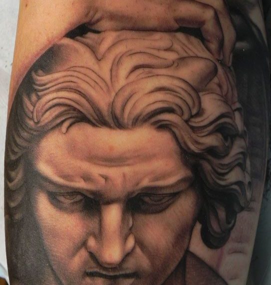 xavi garcia boix tattoo retrato realismo portrait realism tatuaje valencia diversos random lucifer 2 sculpture escultura