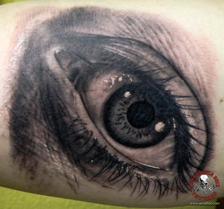 xavi garcia boix tattoo retrato realismo portrait realism tatuaje valencia diversos randomojo eye
