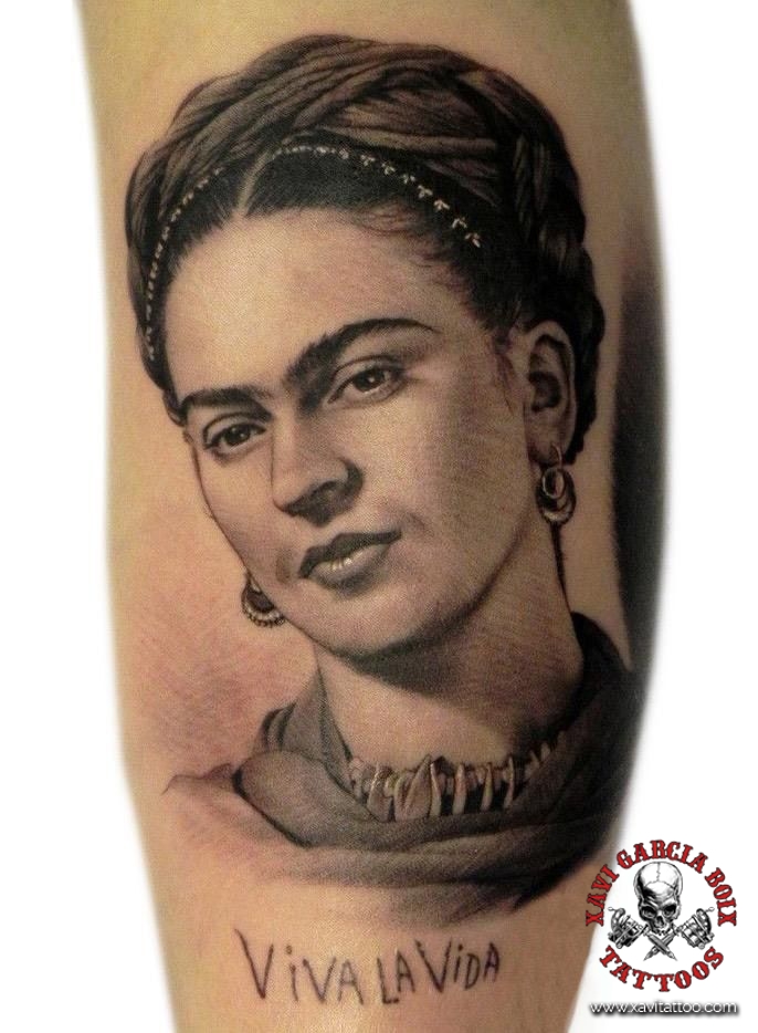 xavi garcia boix tattoo retrato realismo portrait realism tatuaje valencia tatuajes personajes famosos famous characters Frida Kahlo-02
