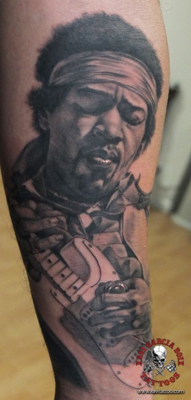 xavi garcia boix tattoo retrato realismo portrait realism tatuaje valencia tatuajes personajes famosos famous characters jimmy hendrix 01