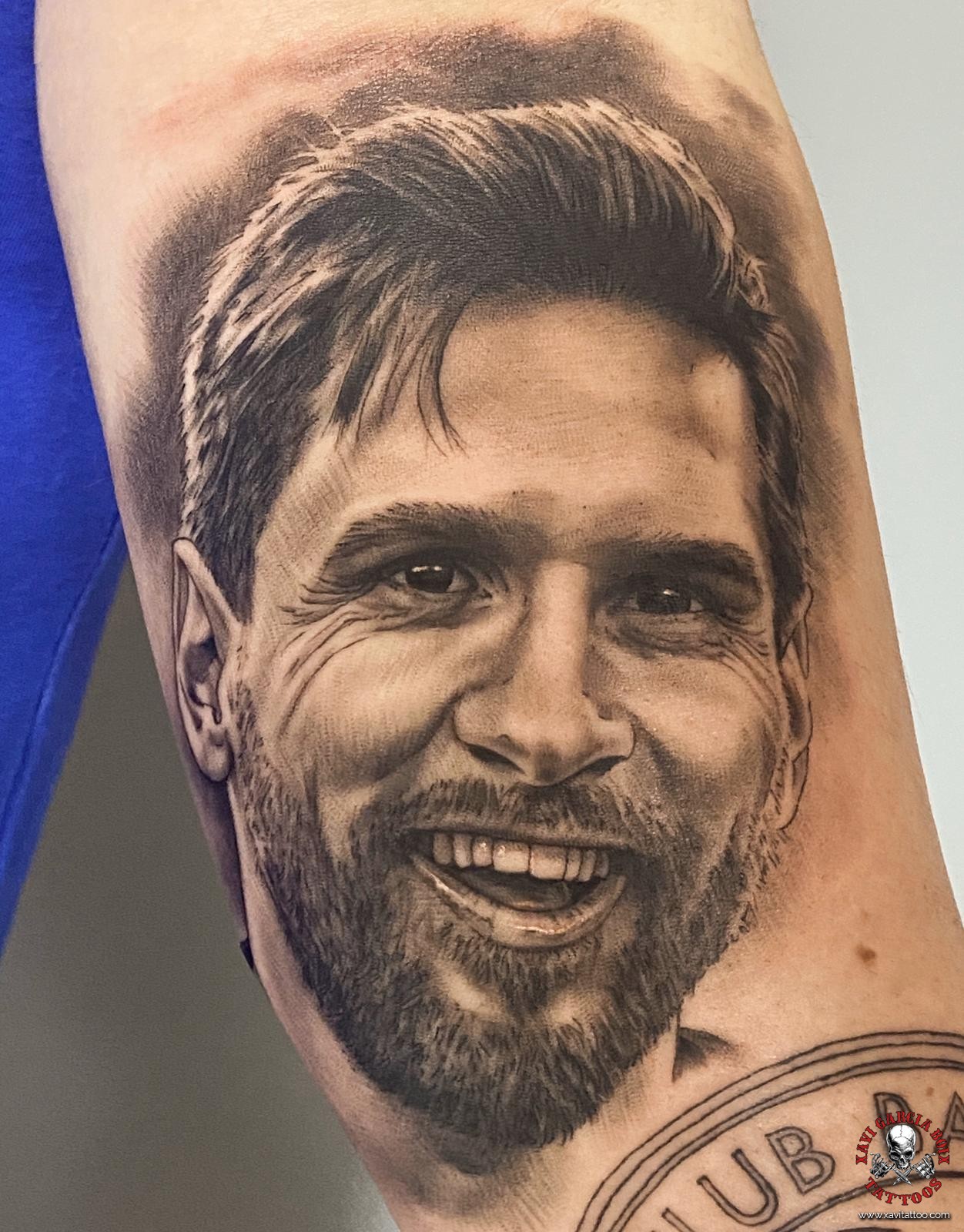 xavi garcia boix tattoo retrato realismo portrait realism tatuaje valencia tatuajes personajes famosos famous characters leo messi barcelona