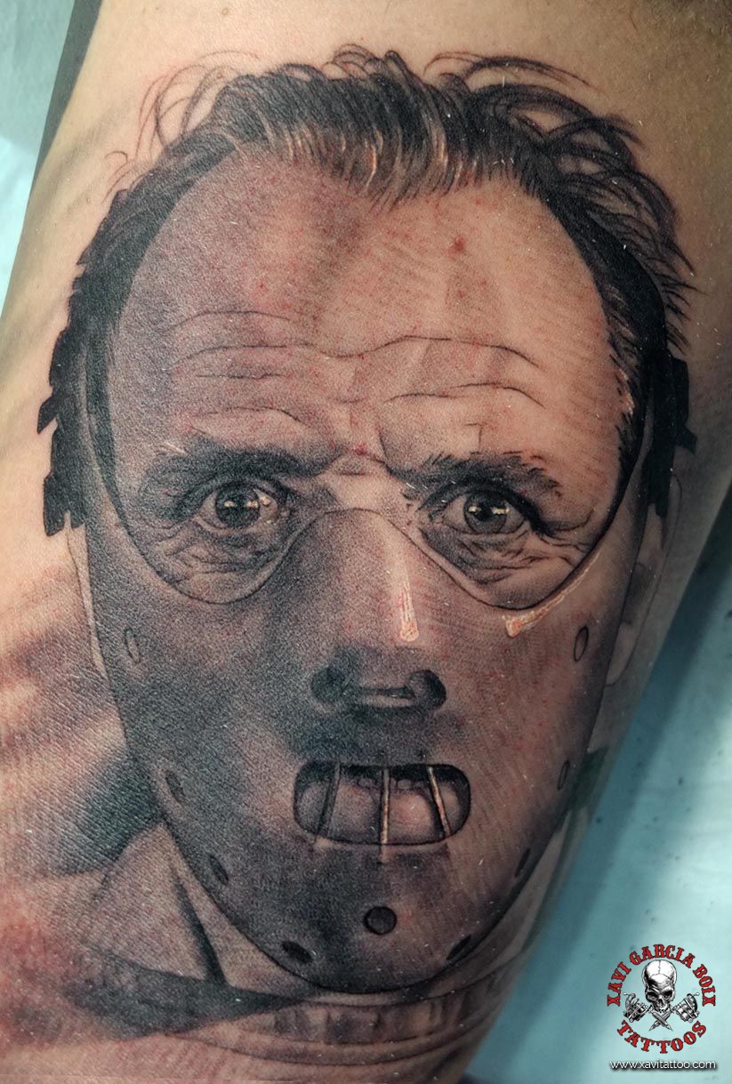 xavi garcia boix tattoo retrato realismo portrait realism tatuaje valencia tatuajes personajes famosos famous characters silencio corderos sielnce lambs hannibal lecter